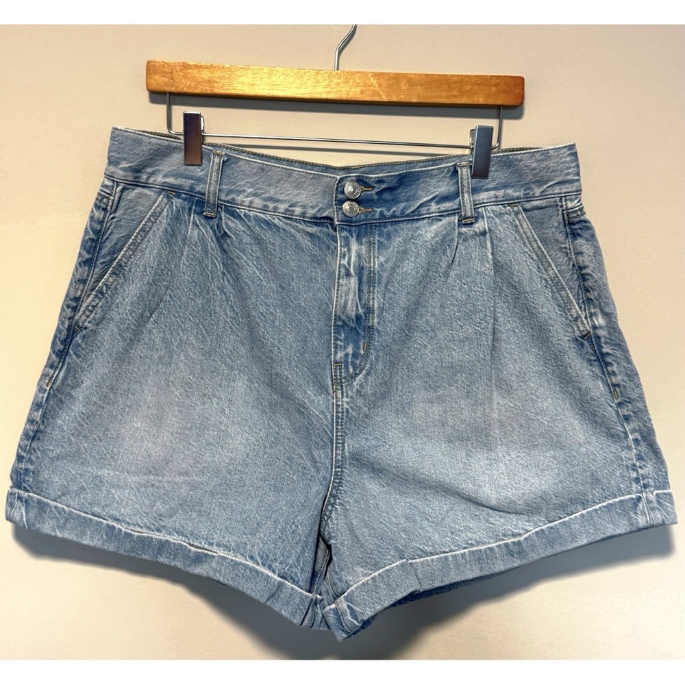 American Eagle Jean shorts, size 16